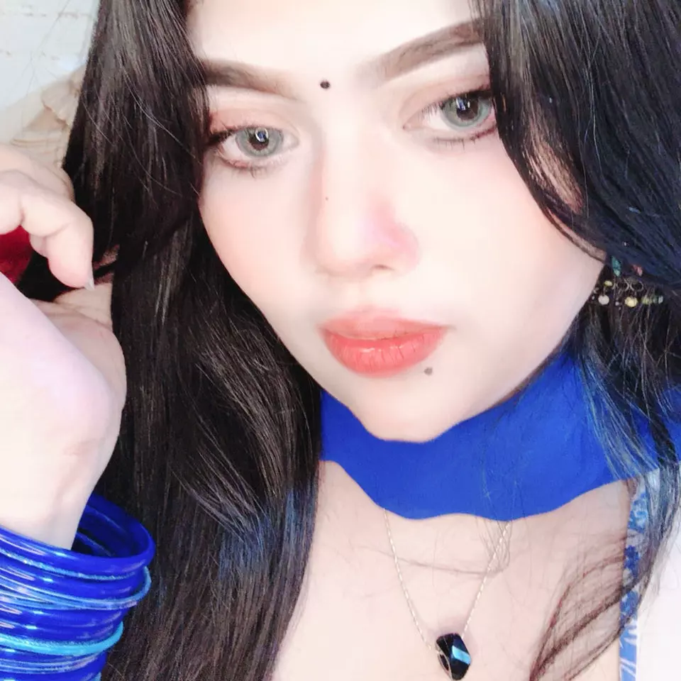 সবার সাথে থাকত�?চা�? data-v-9184def0=