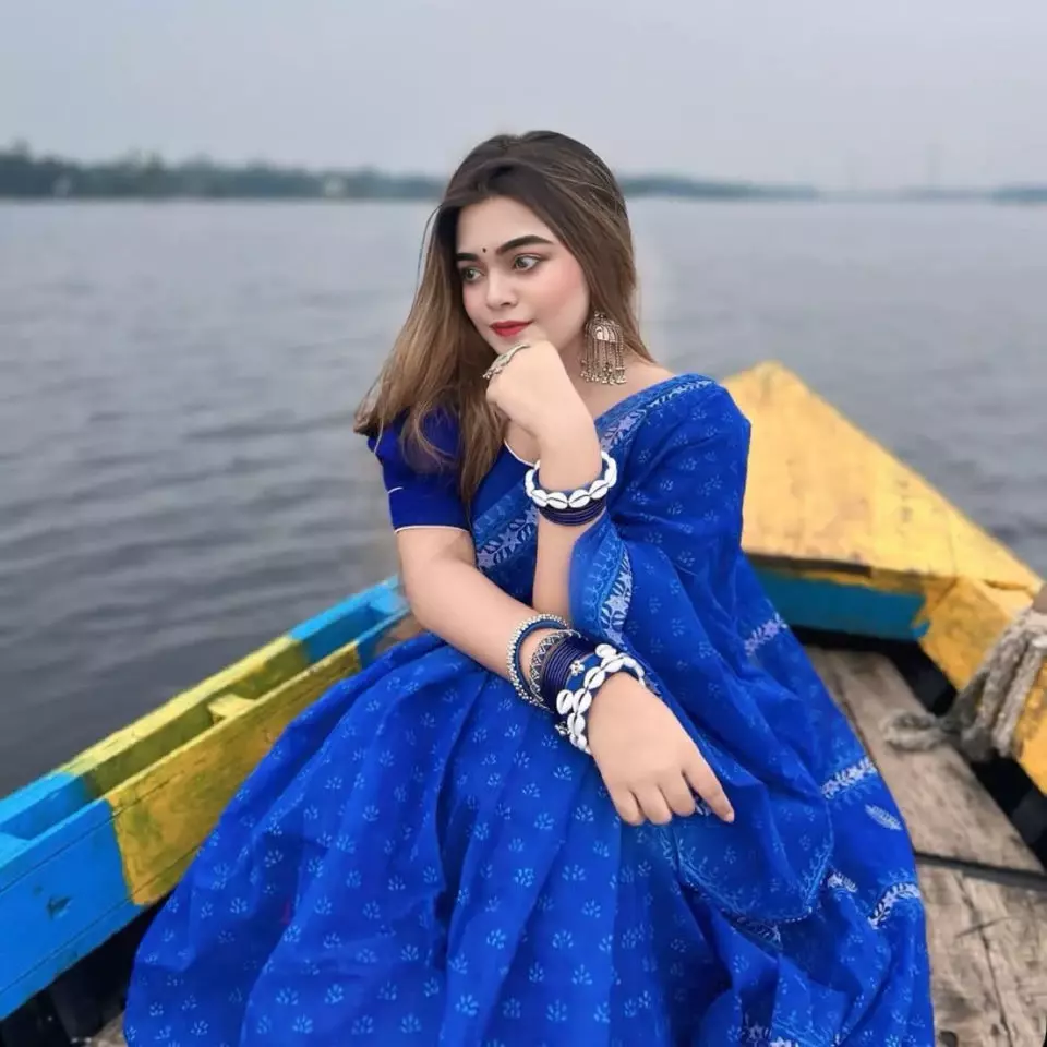 হৃদয়ে�?কথ�? data-v-9184def0=